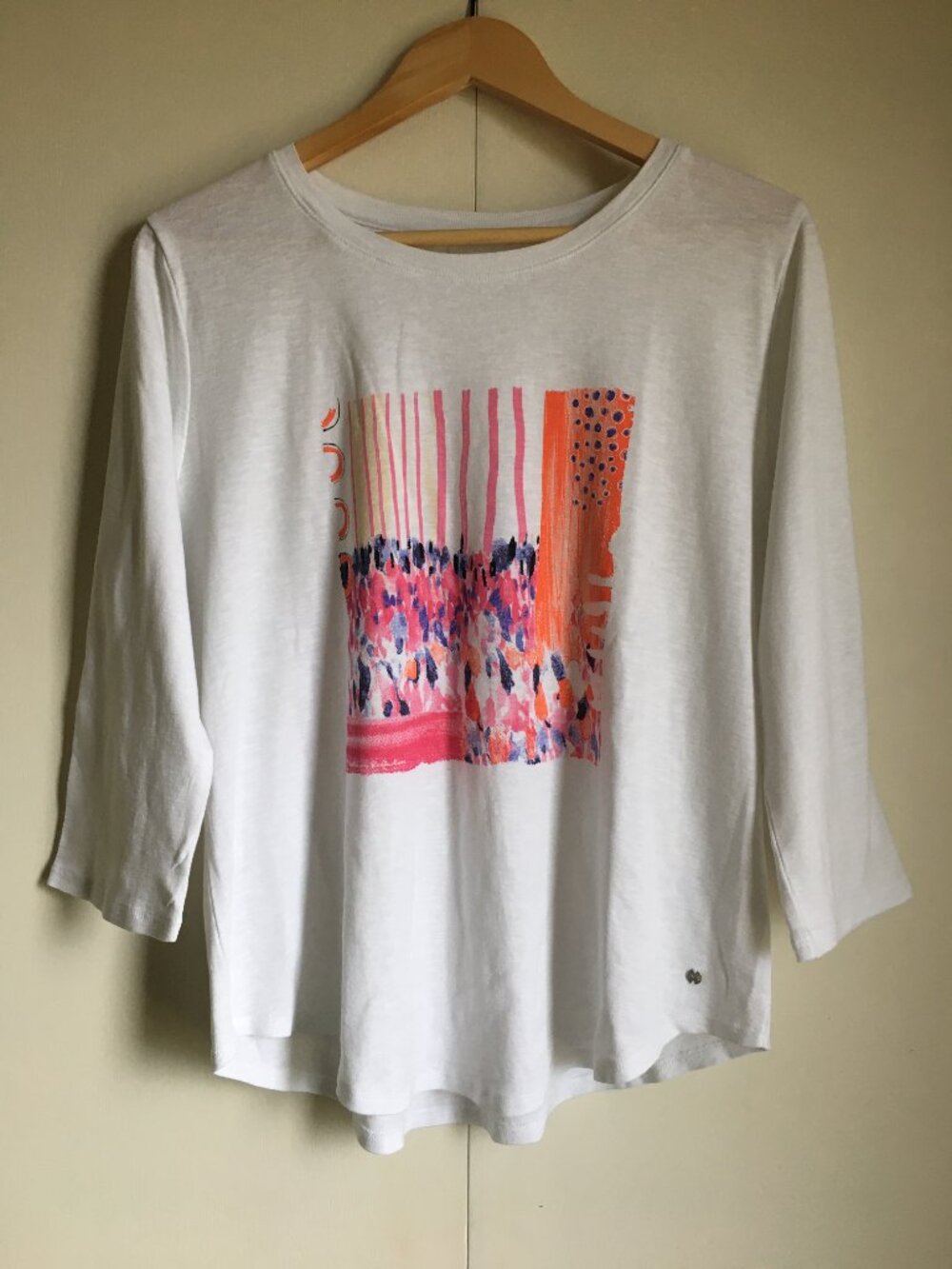 Northern Reflections Abstract Graphic Tee - 100% Cotton - White & Summer Tone